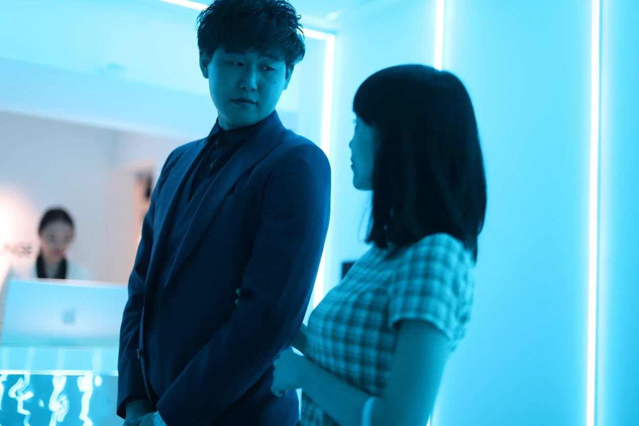 カップル成立、外出